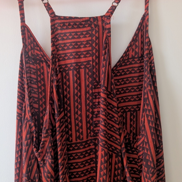 Manaola Geometric Red and Black Maxi Dress - Picture 3 of 5